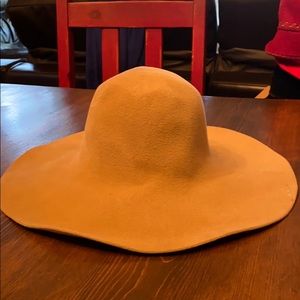 NWT vintage Helen Kaminski hat